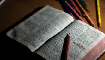 Diferença entre Bíblia Católica e Bíblia Protestante